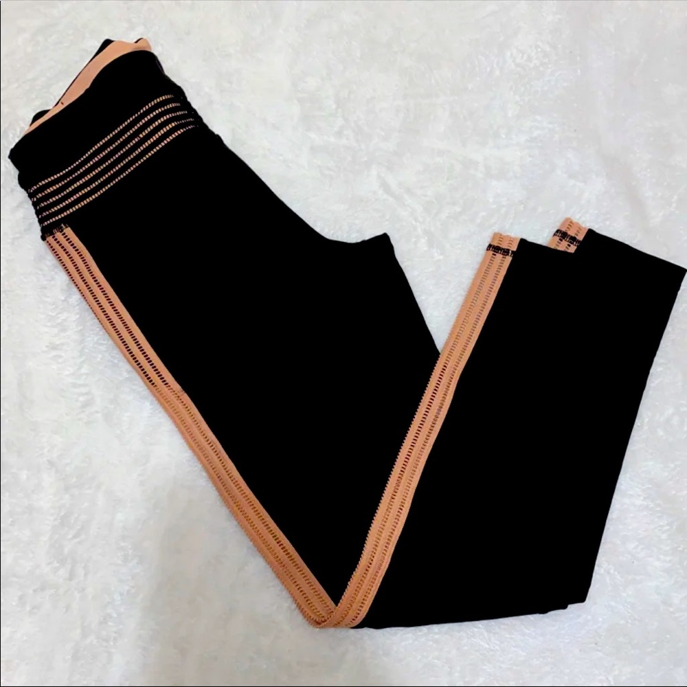 Women’s Victoria’s Secret Sport Leggings size Small